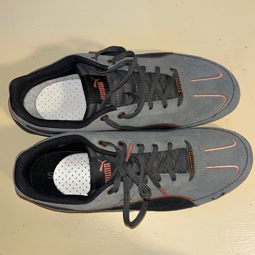 Puma trainers/ sneakers. US size 10. Good condition. Grayish color with black